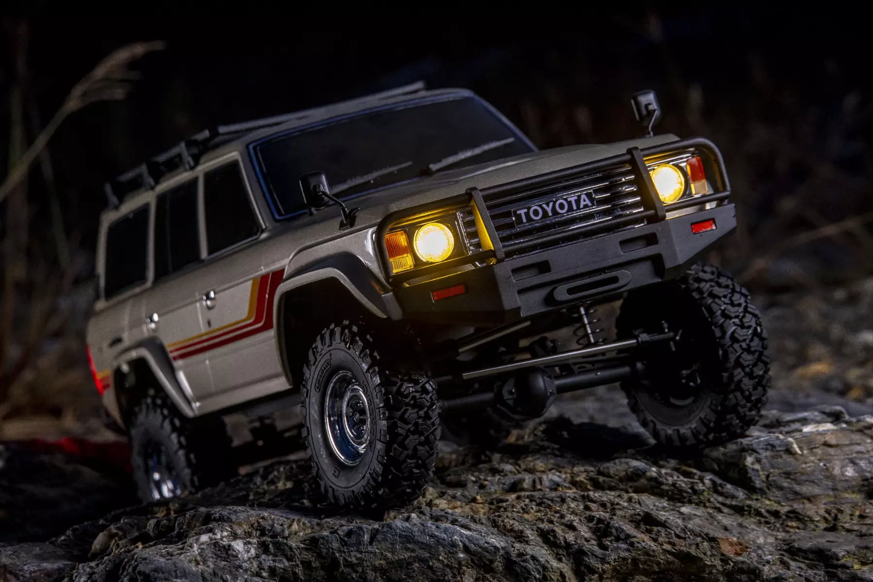 KYOSHO KC10 TOYOTA LAND CRUISER 60 CRAWLER 4WD 1:10