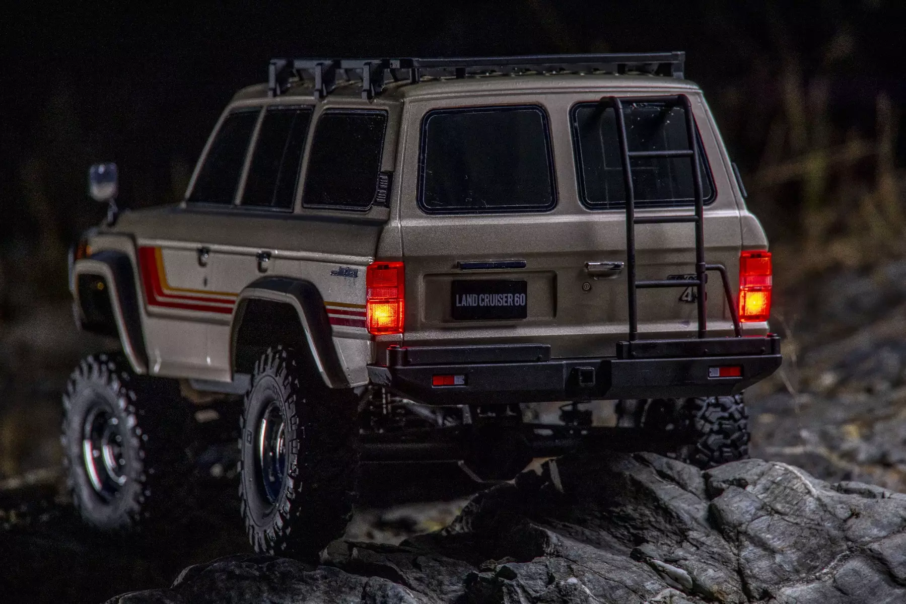 KYOSHO KC10 TOYOTA LAND CRUISER 60 CRAWLER 4WD 1:10