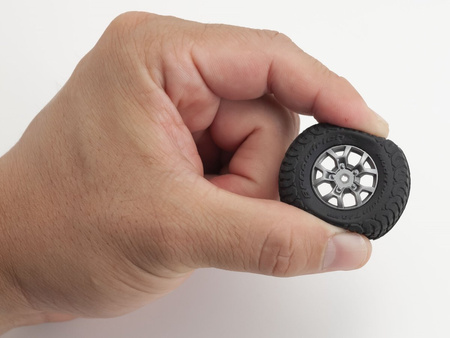 MINI-Z 4x4 readyset JeepⓇ Wrangler Unlimited Rubicon White 32536W