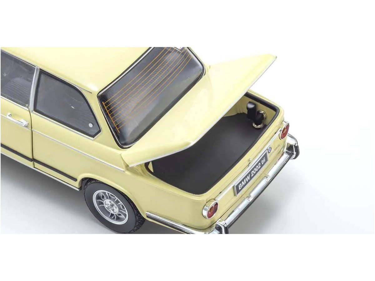 ミニカー BMW2002tii 1:18SCALE kyosho ミニカー BMW2002tii 1:18SCALE kyosho Kyosho - 1/18 Scale BMW