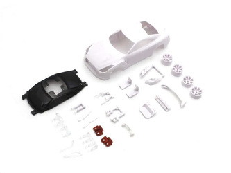 NISSAN GT-R (R35) White Body set (zawiera felgi do AWD) MZN210