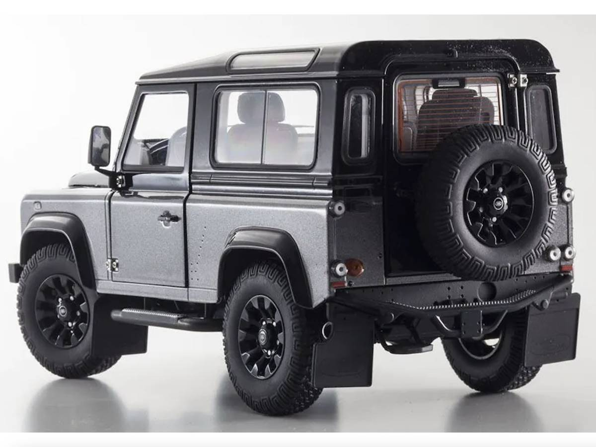 1:18 KYOSHO Land Rover Defender 90 Autobiography Corris Grey